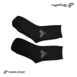 جوراب ورزشی هومتو HB202420 پوشیده شده روی پا